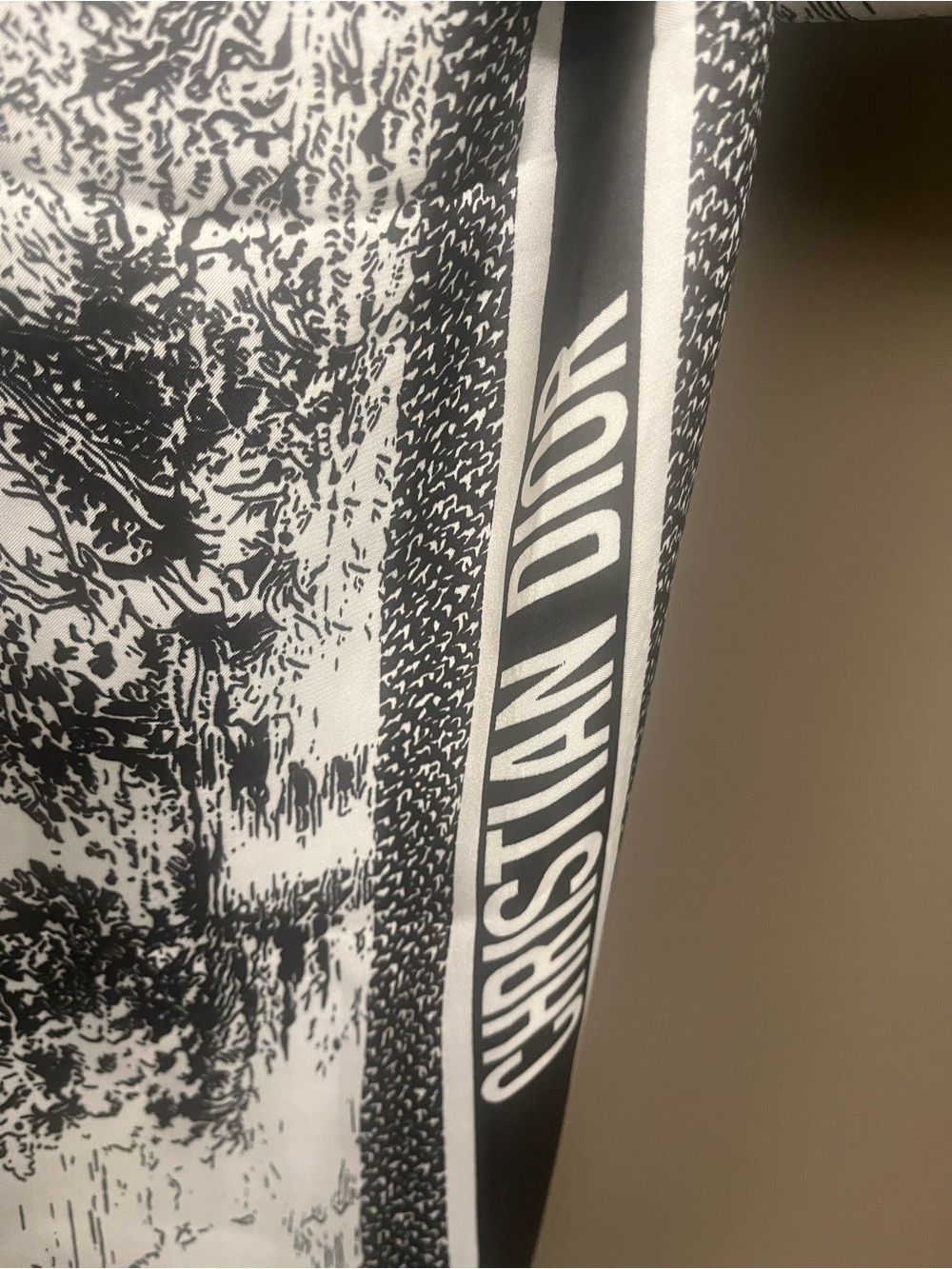 Dior Black & White Toile Scenic Silk Wrap Scarf - Picture 6 of 6